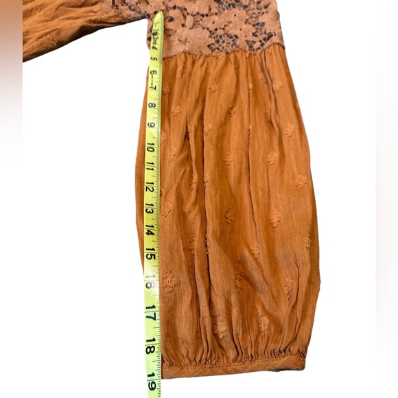 Free People Lina Folk Gypsy Peasant Festival Floral embroidered crochet top - Picture 6 of 9